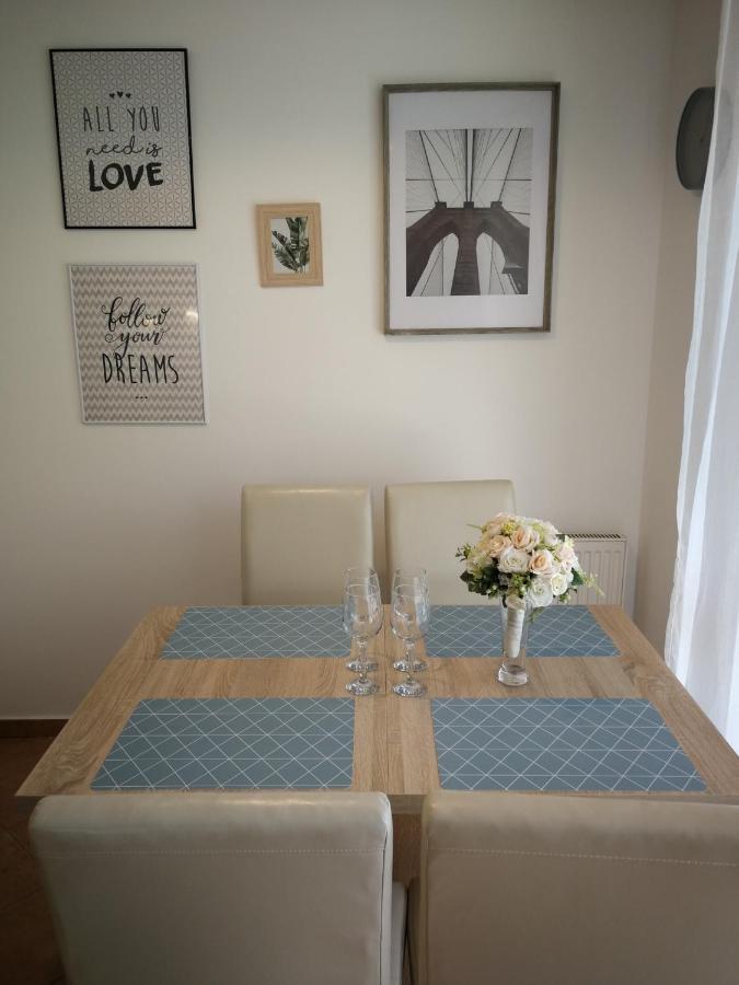 Voeroesmarty Apartman Miskolc - Belvaros - Downtown מראה חיצוני תמונה