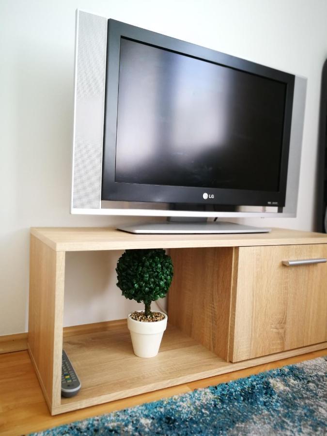 Voeroesmarty Apartman Miskolc - Belvaros - Downtown מראה חיצוני תמונה