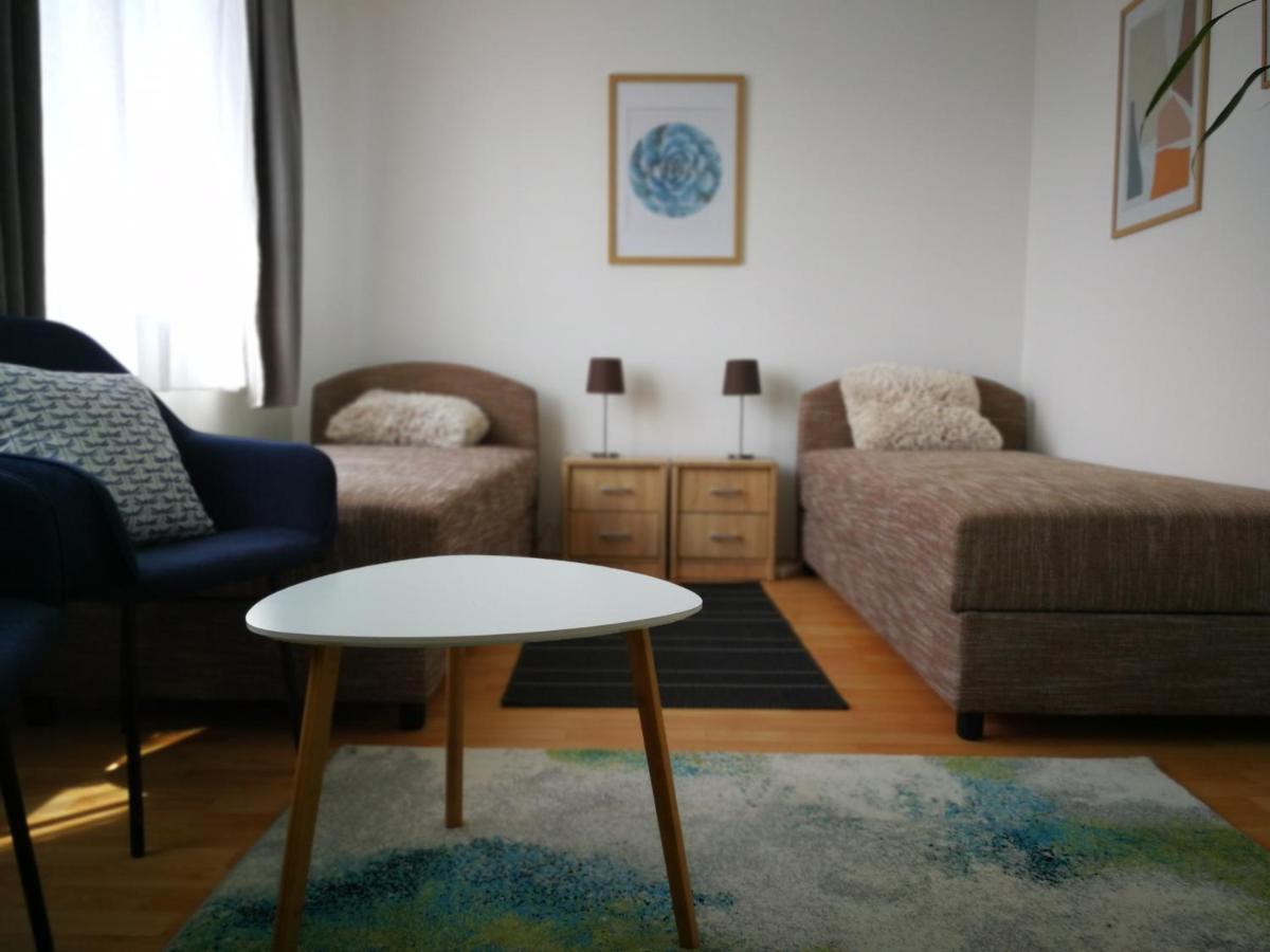 Voeroesmarty Apartman Miskolc - Belvaros - Downtown מראה חיצוני תמונה